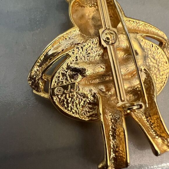 Vintage JJ cat Chef w fish platter gold tone brooch pin. Super cute. - Picture 4 of 5